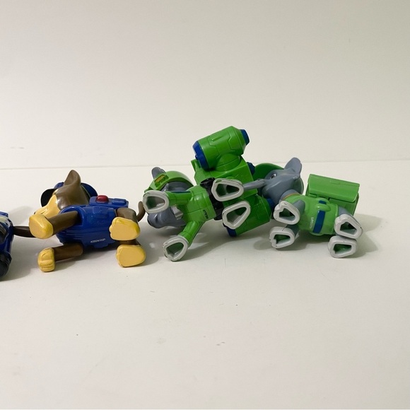 Lot of 11 Paw Patrol Figures Toys - Picture 12 of 13